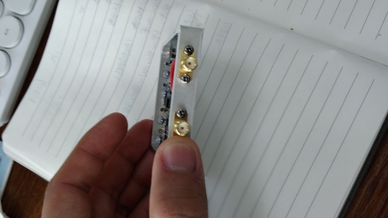Amplificateur RF bidirectionnel à double fréquence 2,4 GHz 5,8 GHz 4W avec amplification du signal